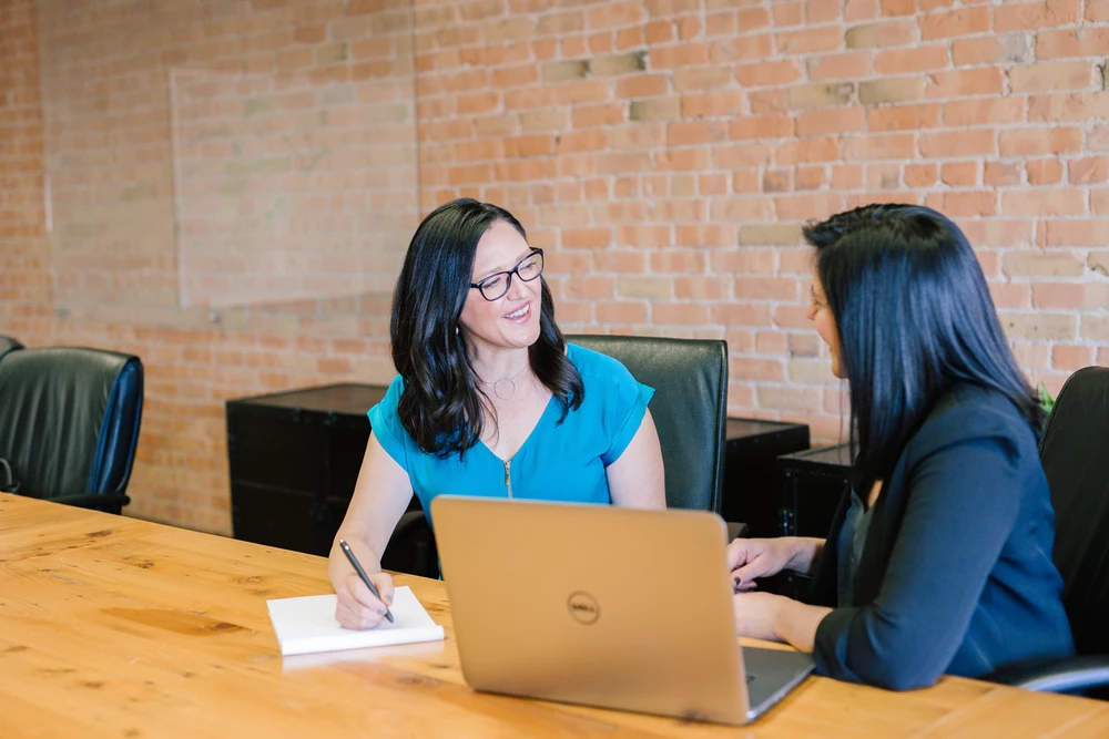 How to Evaluate Outplacement Companies and Provide Career Transition Services